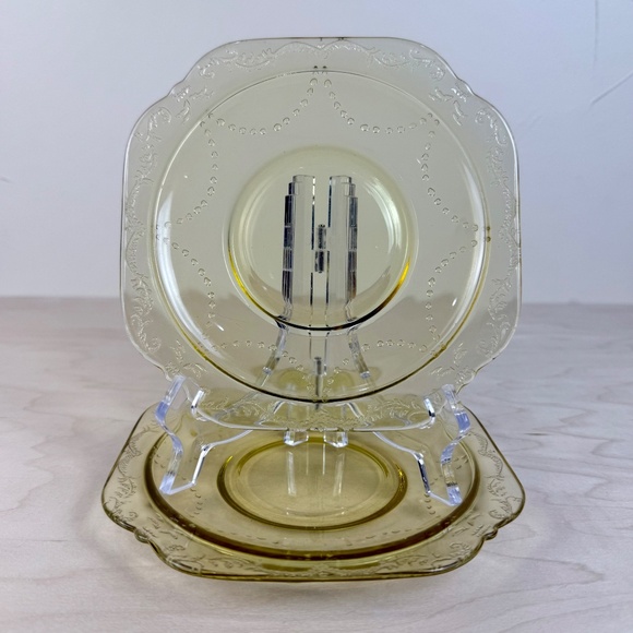 Vintage Federal Glass Madrid Amber Dessert Plates | Set of 2 | 5.75” - Picture 7 of 15